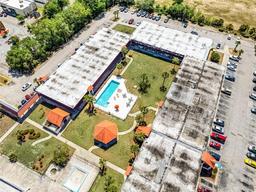 Picture of 43420 Highway 27 Unit 121, Davenport, FL 33837