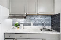 Picture of 43420 Highway 27 Unit 121, Davenport, FL 33837