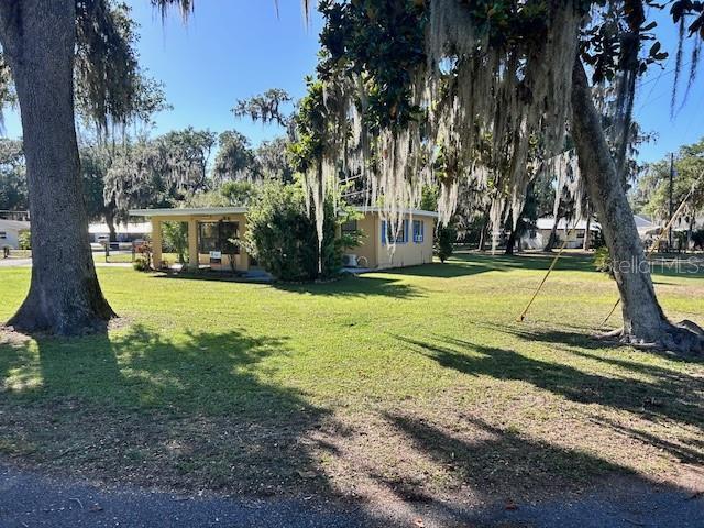 Picture of 951 Cr 453, Lake Panasoffkee FL 33538