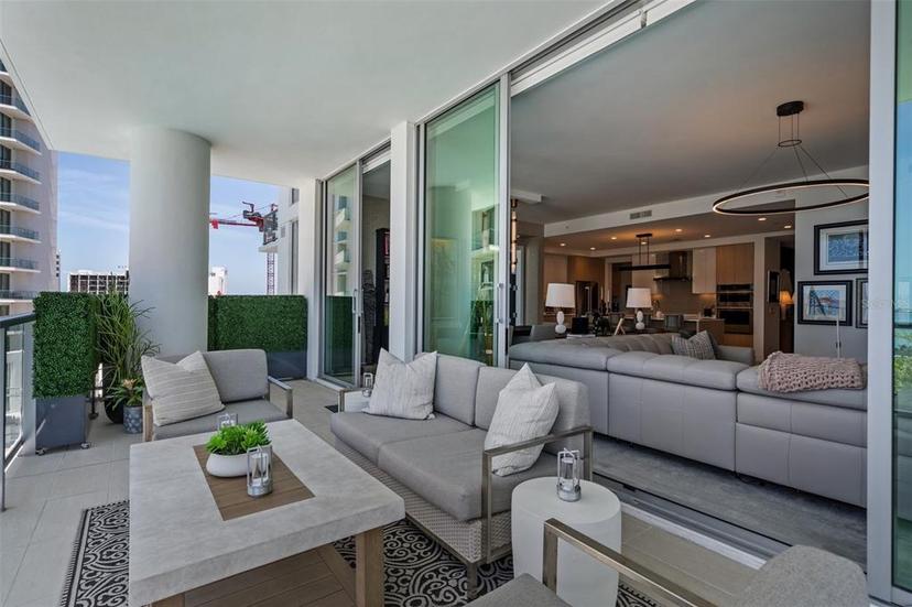 Picture of 301 Quay Commons Unit 611, Sarasota FL 34236