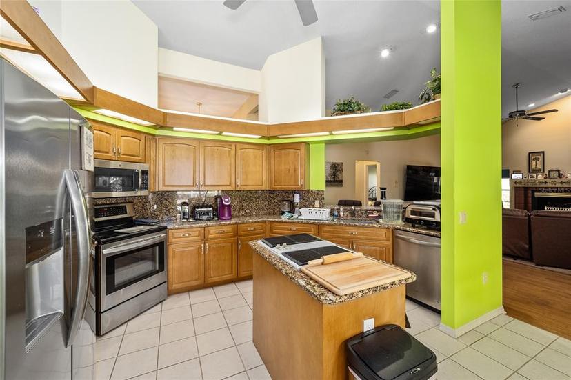 Picture of 18 Douglas Street, Homosassa FL 34446