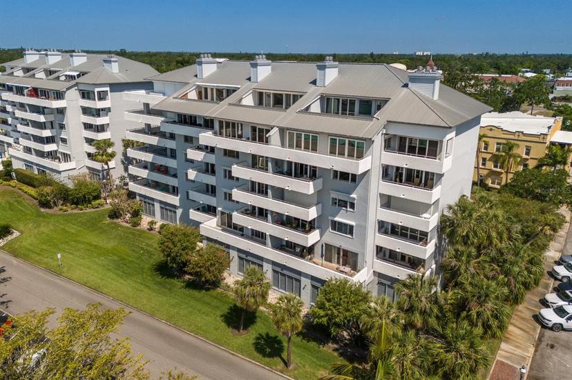 Picture of 1000 Riverside Drive Unit B501, Palmetto FL 34221
