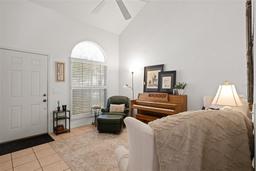 Picture of 3120 W Hartnett Avenue, Tampa, FL 33611