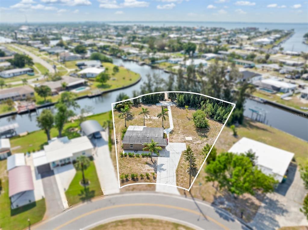 Picture of 891 Palmetto Drive Ne, Port Charlotte, FL 33952