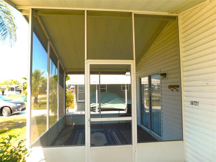 Picture of 38721 Granger Ln, Zephyrhills FL 33542