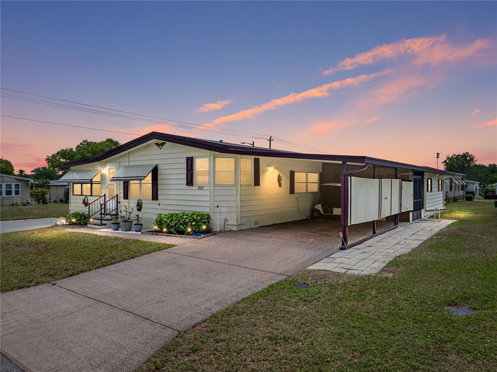 Picture of 1823 Sherwood Hill Drive, Lakeland, FL 33810