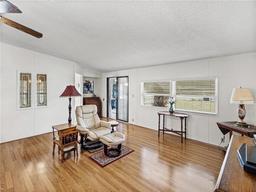Picture of 1823 Sherwood Hill Drive, Lakeland, FL 33810