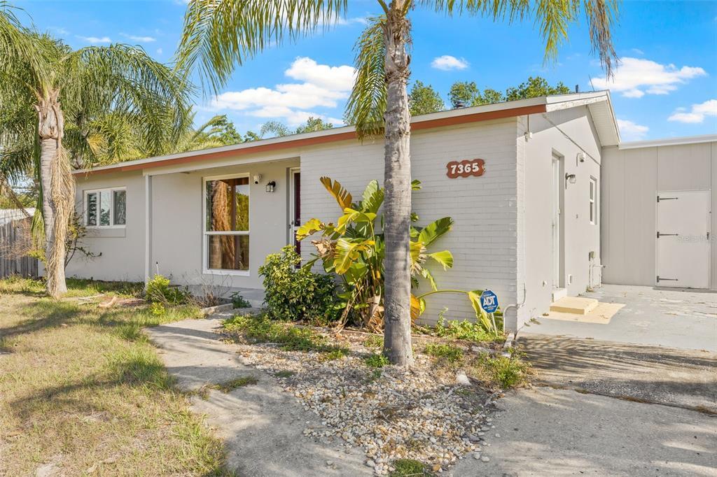 Picture of 7365 Pinehurst Drive, Spring Hill, FL 34606