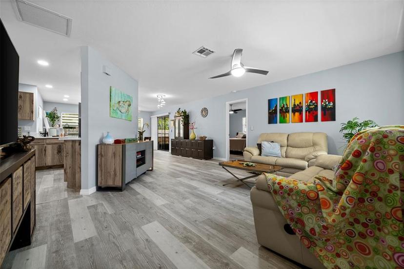 Picture of 3355 Roslyn Road, Venice FL 34293