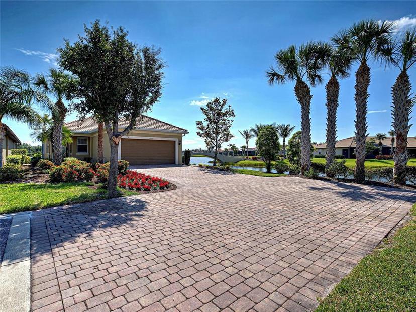 Picture of 19240 Isadora Street, Venice FL 34293