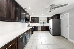 Picture of 6070 Denver Street Ne, St Petersburg, FL 33703