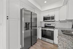 Picture of 16512 Brigadoon Drive, Tampa, FL 33618