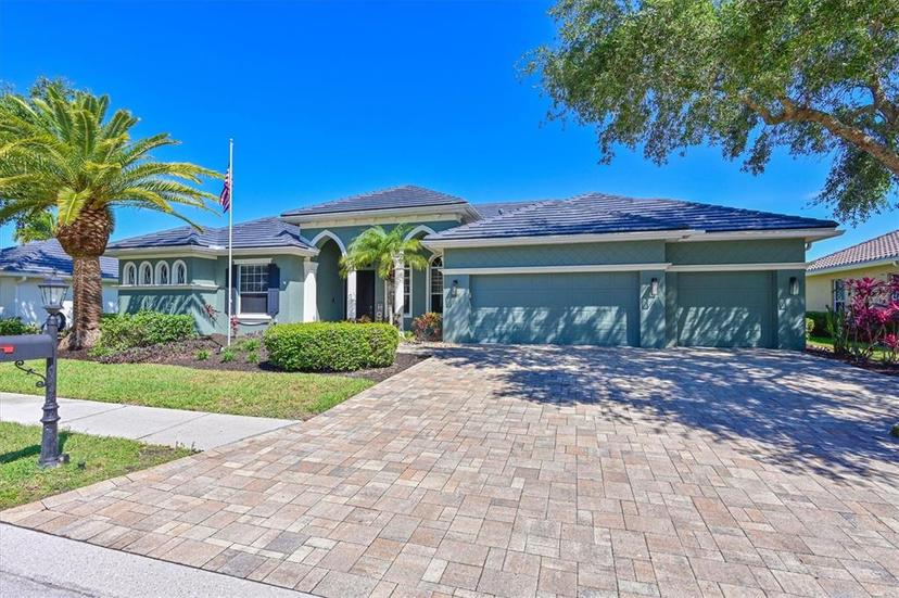 Picture of 10411 Winding Stream Way, Bradenton FL 34212