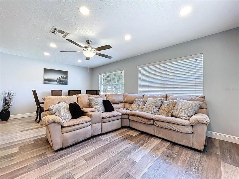 Picture of 6811 S Himes Avenue, Tampa FL 33611