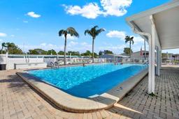 Picture of 11300 124Th Avenue Unit 40, Largo, FL 33778