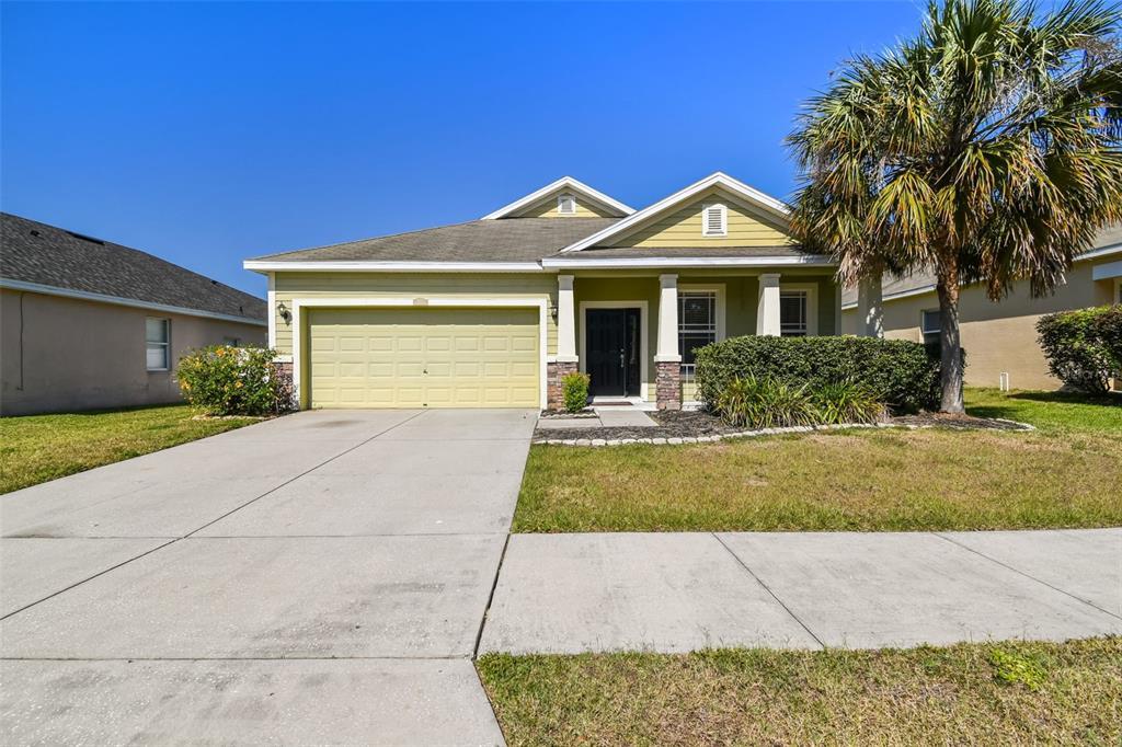 Picture of 3015 Azalea Blossom Drive, Plant City, FL 33567