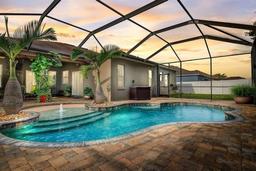 Picture of 10916 Dunscore Cottage Way, Wimauma, FL 33598