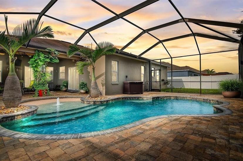 Picture of 10916 Dunscore Cottage Way, Wimauma FL 33598