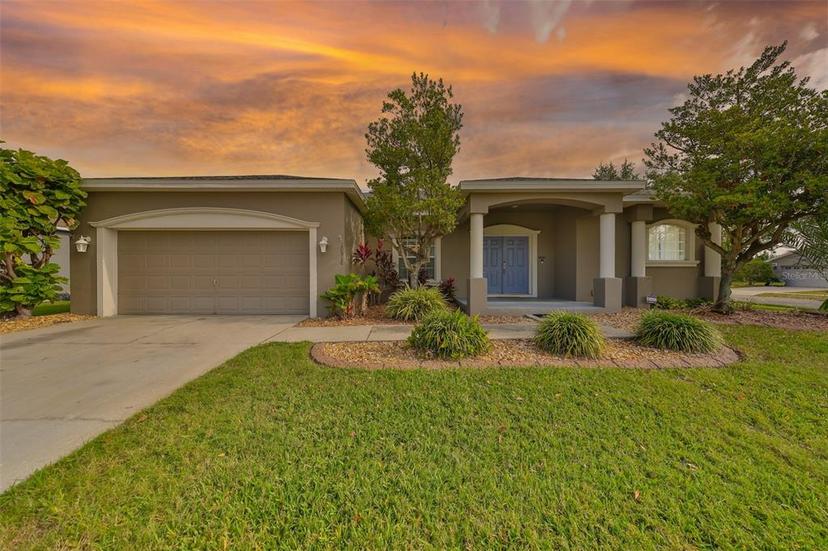 Picture of 10916 Dunscore Cottage Way, Wimauma FL 33598