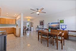 Picture of 725 85Th Avenue N, St Petersburg, FL 33702