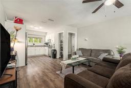 Picture of 3006 E Henry Avenue, Tampa, FL 33610