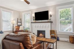 Picture of 906 E Patterson Street, Tampa, FL 33604