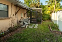 Picture of 631 Luzon Avenue, Tampa, FL 33606