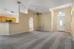 Picture of 533 Ronshelle Avenue, Haines City, FL 33844