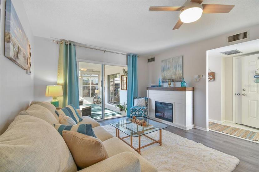 Picture of 854 Sky Loch Drive N, Dunedin FL 34698