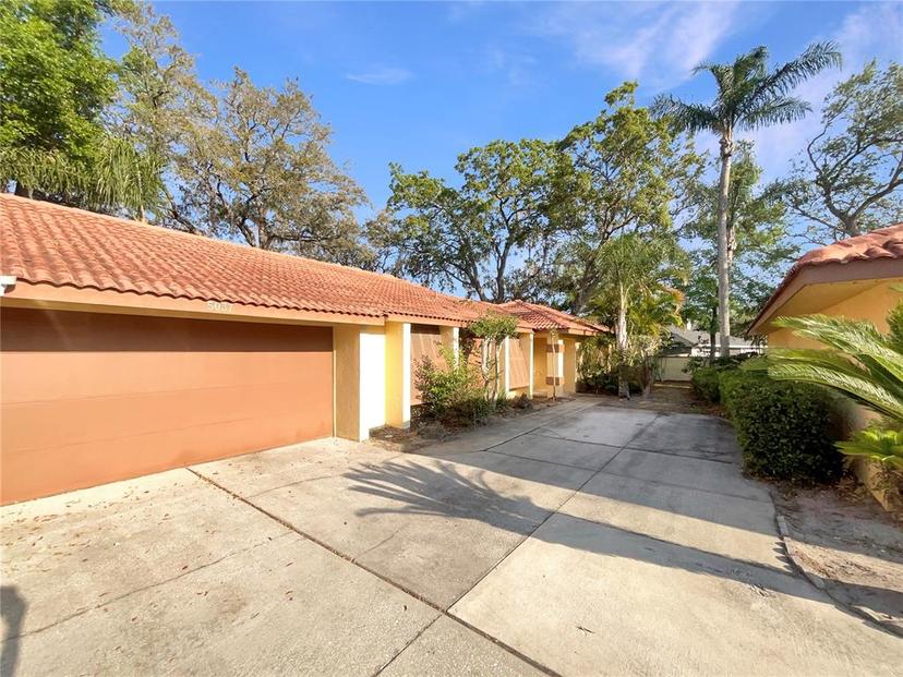 Picture of 5037 Bermuda Circle Unit 10, Orlando FL 32808