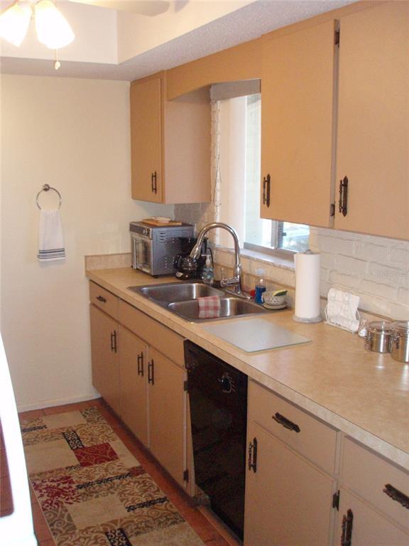 Picture of 1942 Settlement Road Unit 25, Venice FL 34285