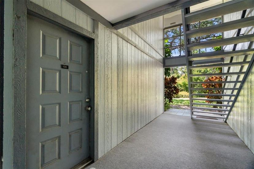 Picture of 3241 Fox Chase Circle N Unit 106, Palm Harbor FL 34683