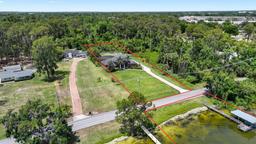 Picture of 2825 Lakeshore Drive, Mount Dora, FL 32757