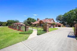 Picture of 585 Summerhaven Drive, Debary, FL 32713