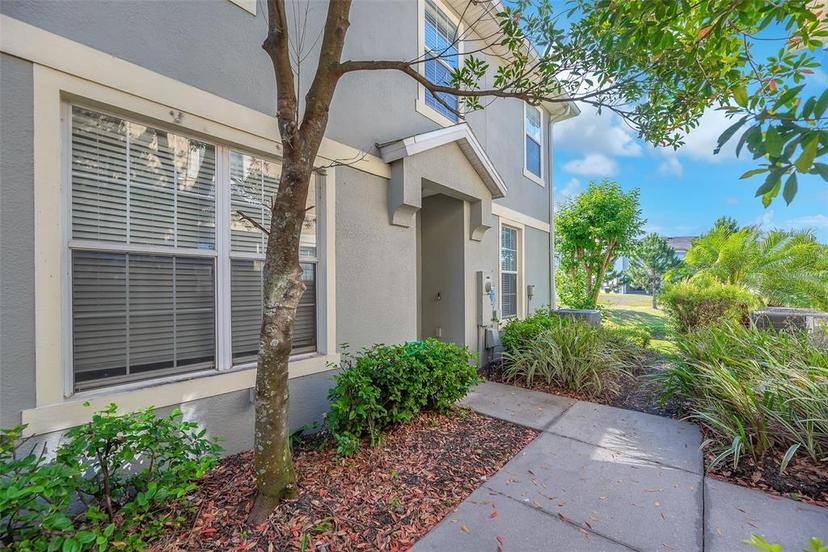 Picture of 6851 Breezy Palm Drive, Riverview FL 33578