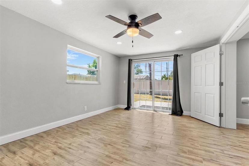 Picture of 8648 78Th Place, Seminole FL 33777