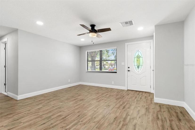Picture of 8648 78Th Place, Seminole FL 33777