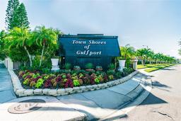Picture of 5960 30Th Avenue S Unit 414, Gulfport, FL 33707