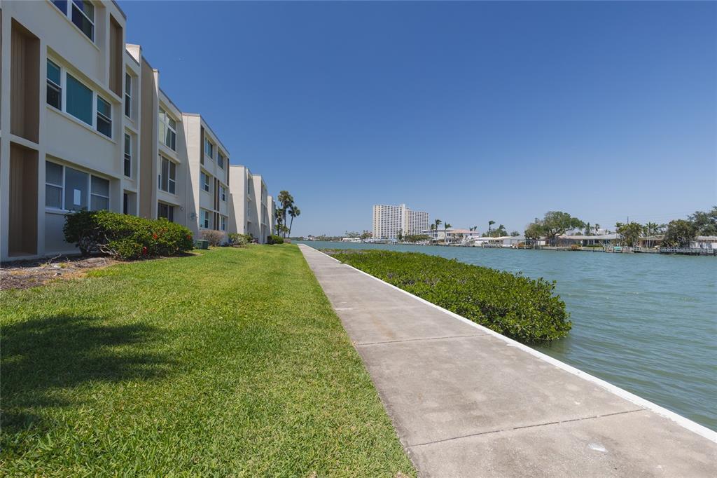 Picture of 7465 Bay Island Drive S Unit 212, South Pasadena, FL 33707