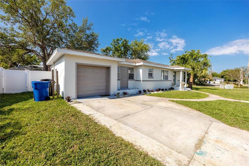 Picture of 3910 1St Avenue S, St Petersburg FL 33711