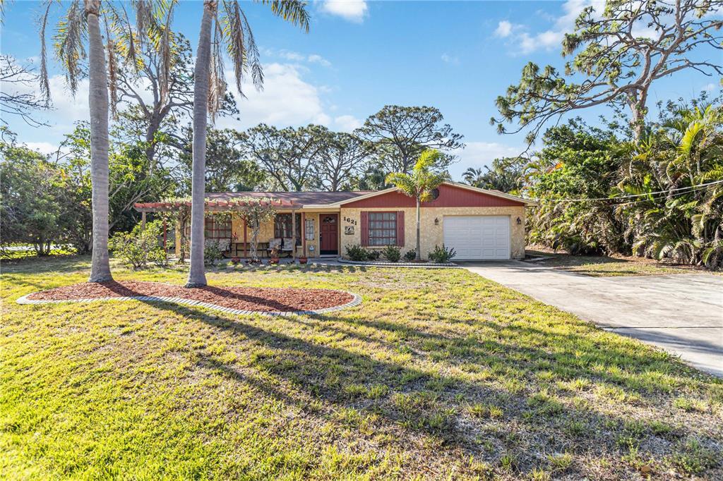Picture of 1621 Overbrook Road, Englewood, FL 34223