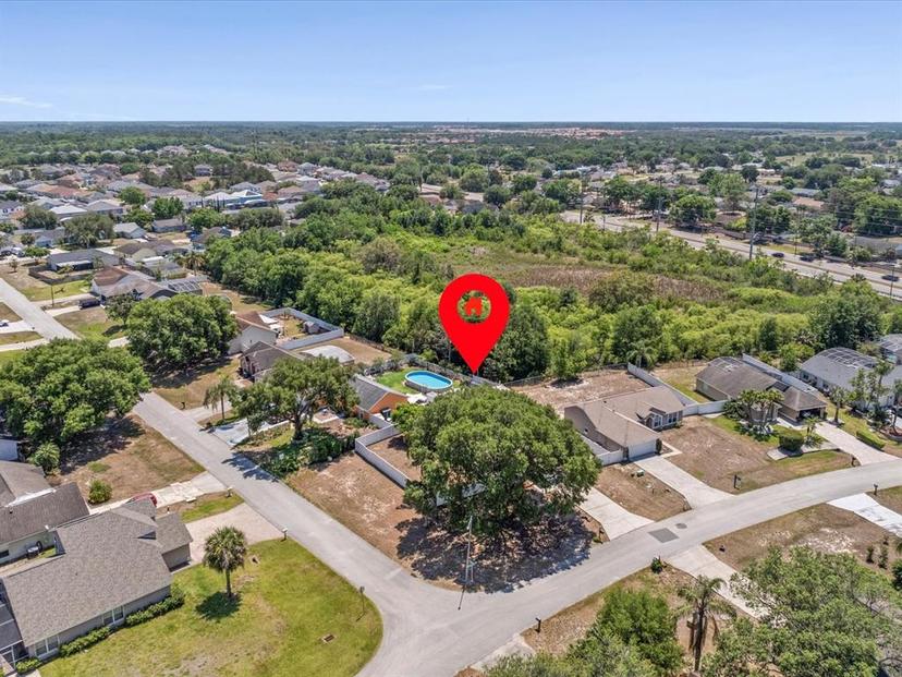 Picture of 150 Bentley Oaks Boulevard, Davenport FL 33896