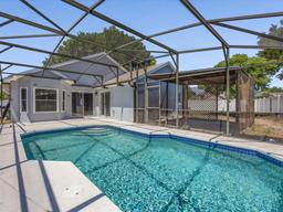 Picture of 150 Bentley Oaks Boulevard, Davenport, FL 33896