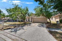 Picture of 1005 Grand Canyon Drive, Valrico, FL 33594