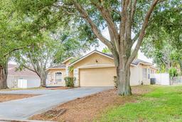 Picture of 225 Loma Del Sol Drive, Davenport, FL 33896