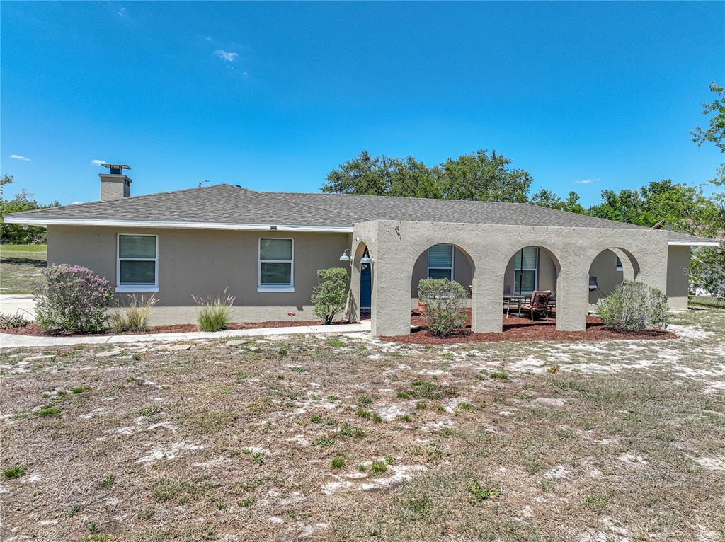 Picture of 9019 Oakwood Drive, Lake Wales, FL 33898