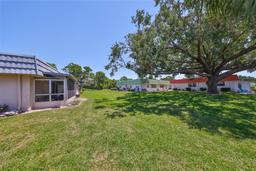 Picture of 1802 Bedford Terrace Unit 187, Sun City Center, FL 33573