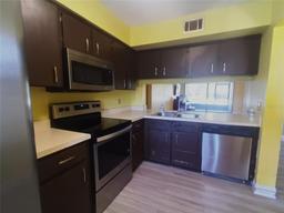 Picture of 3475 Flossmoor Avenue Unit 103, Orlando, FL 32822