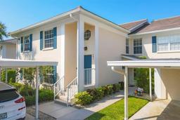 Picture of 821 Montrose Drive Unit 201, Venice, FL 34293
