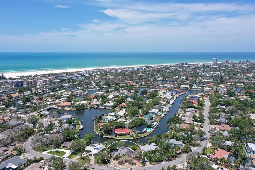 Picture of 5502 Shadow Lawn Drive, Sarasota FL 34242